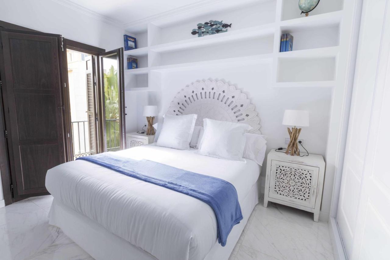 The Clock House Luxury Urban Suites Málaga Rom bilde