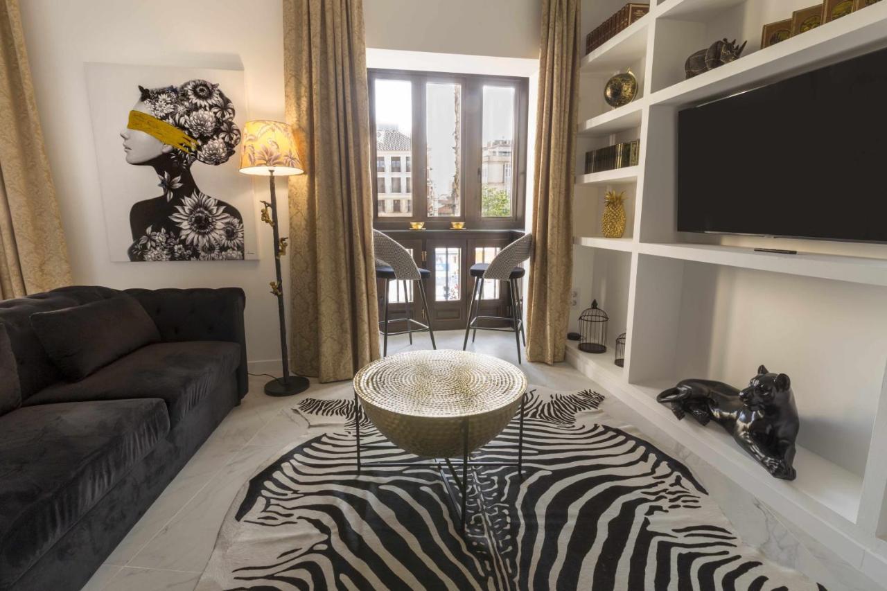 The Clock House Luxury Urban Suites Málaga Eksteriør bilde