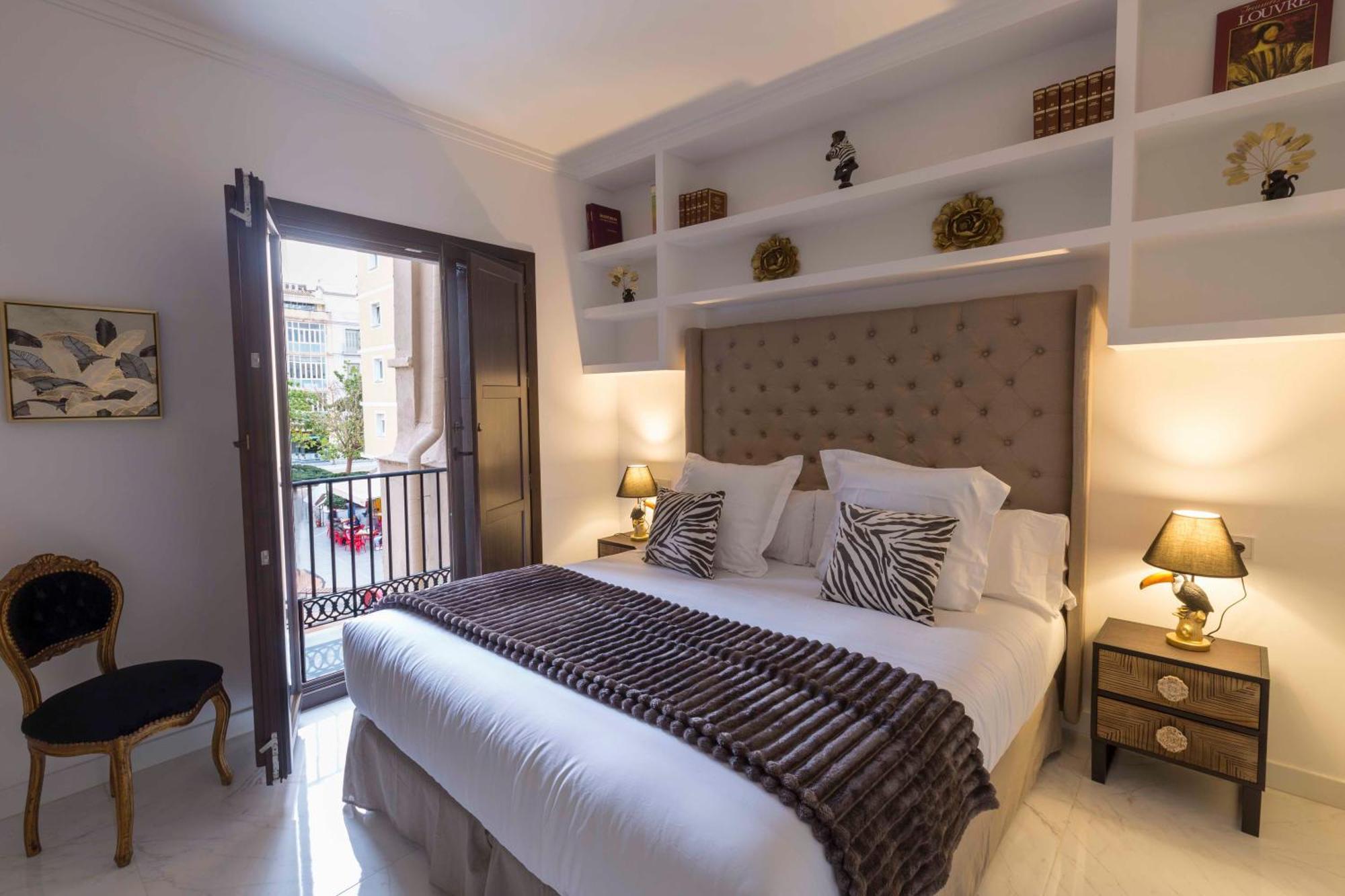 The Clock House Luxury Urban Suites Málaga Eksteriør bilde