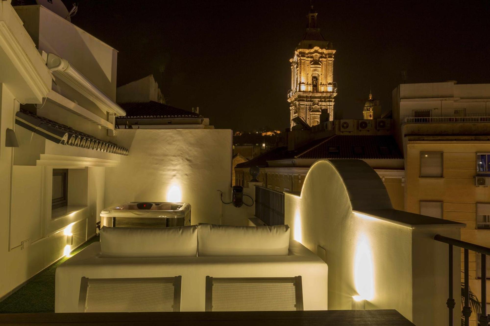 The Clock House Luxury Urban Suites Málaga Eksteriør bilde